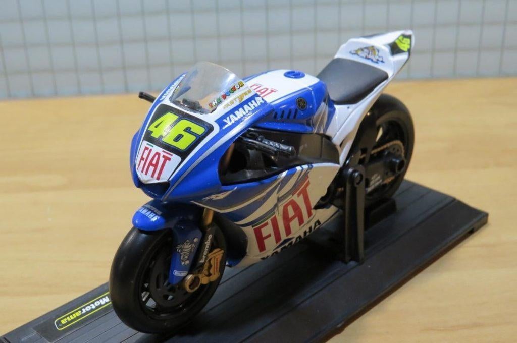 Valentino Rossi Yamaha YZR M-1 2008 1:16 motorama, Hobby en Vrije tijd, Ophalen of Verzenden, Nieuw, Motor