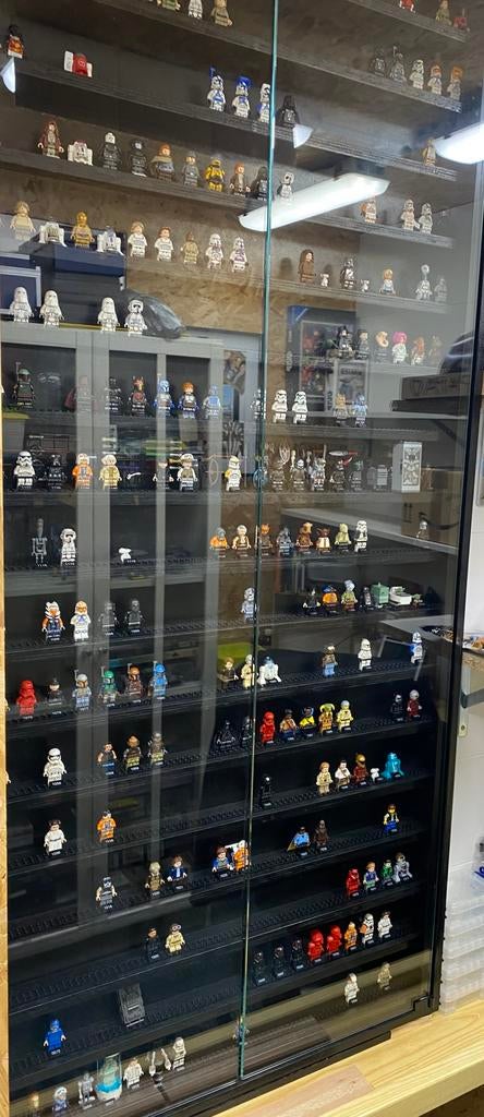 Vitrine pour figurines Lego, Enfants & Bébés, Jouets | Duplo & Lego, Comme neuf, Lego, Enlèvement