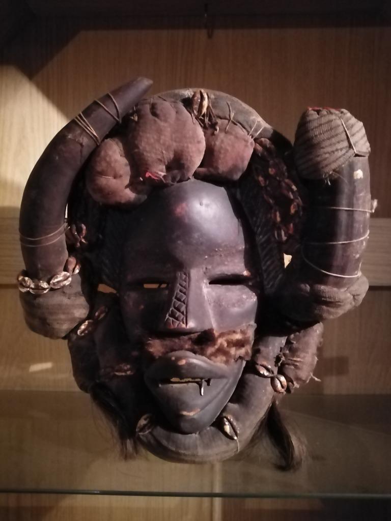 AFRIKAANSE KUNST, Ophalen