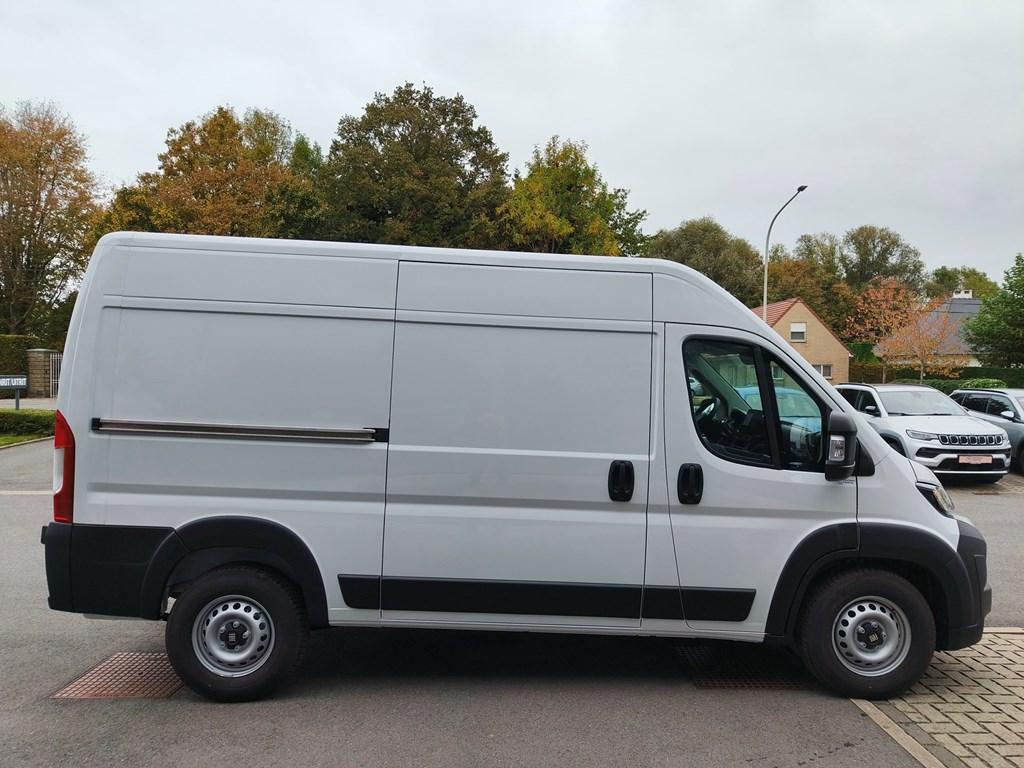 Fiat Professional Ducato GESLOTEN BESTELWAGEN 3.5T MAXI L2H, Autos, Fiat, Achat, Euro 6, Noir, Automatique