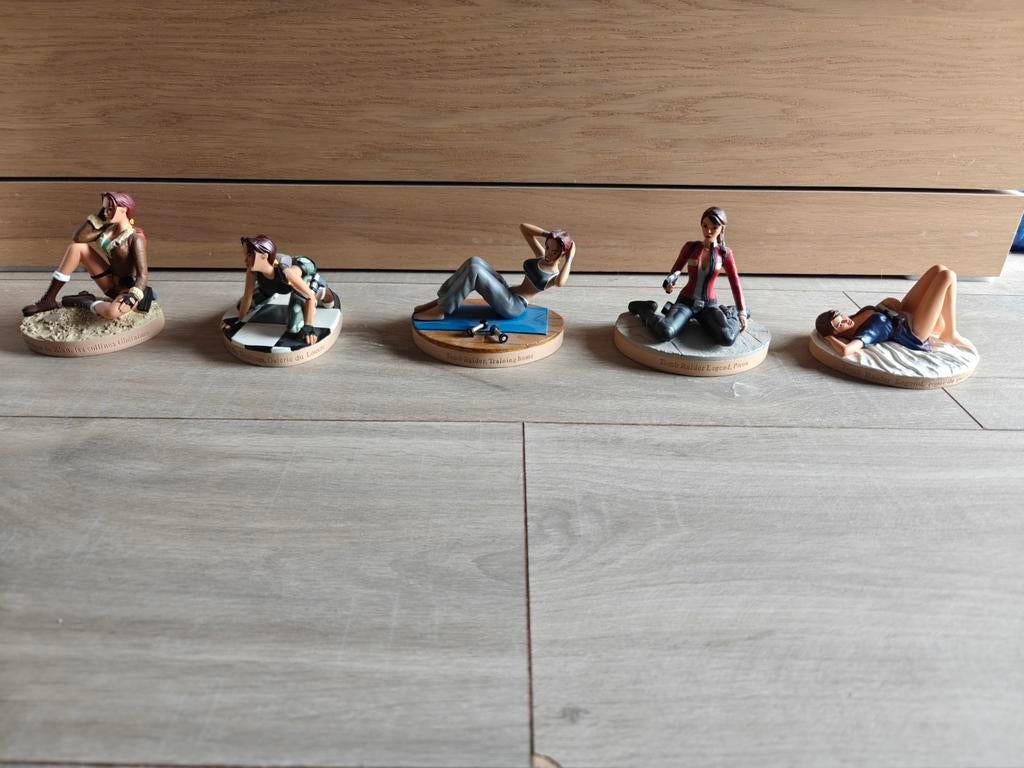 Figurine Lara Croft (Tomb Raider)., Enlèvement ou Envoi