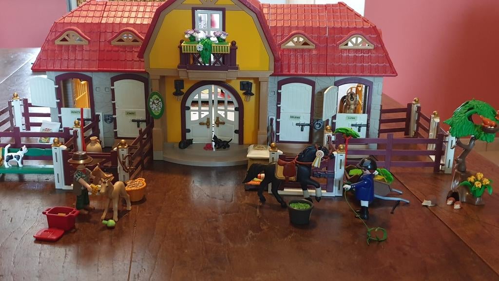 Playmobil stoeterij met paarden 5221, Ophalen of Verzenden, Gebruikt