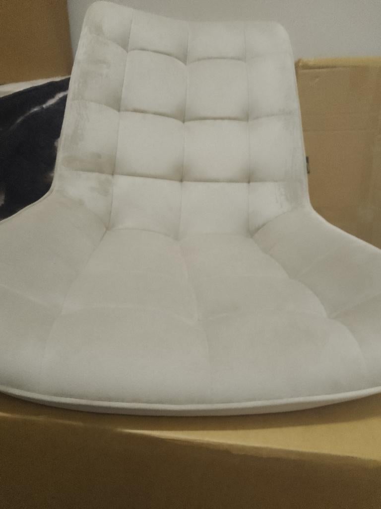 nieuw set van 6 beige velvet eetkamerstoelen in doos!, Huis en Inrichting, Stoelen, Verzenden, Nieuw, Metaal, Modern