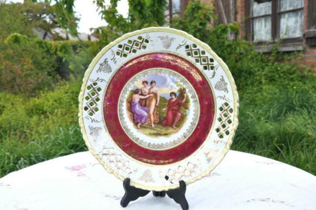 §  plat a tarte en porcelaine ajourée decor olympe, Enlèvement ou Envoi