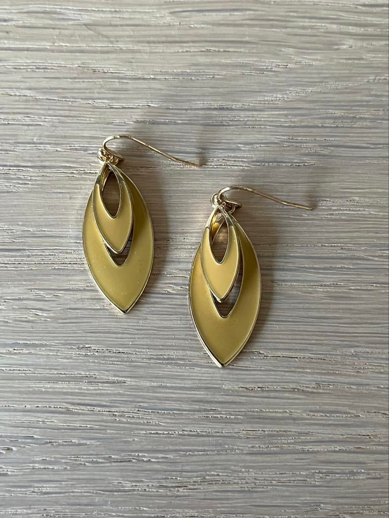 Oorbellen - Mosterdgeel - LolaLiza, Bijoux, Sacs & Beauté, Boucles d'oreilles, Enlèvement ou Envoi, Neuf, Jaune, Pendantes