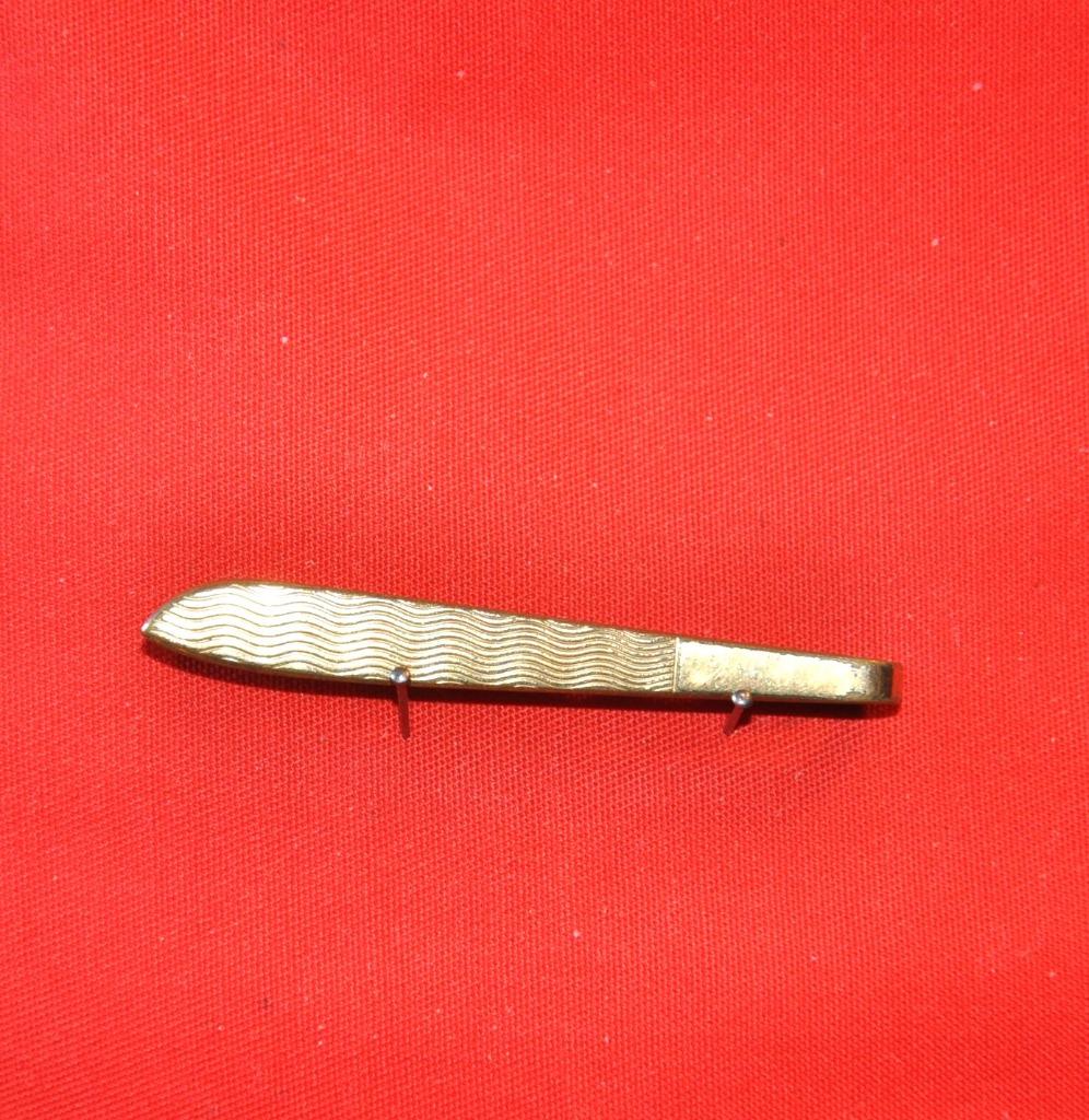ancienne pince a cravate strillée(10), Enlèvement ou Envoi, Autres matériaux, Autres types