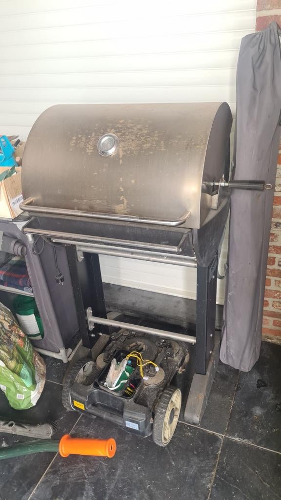 Zeer goed werkende rond draaiende BBQ merk Barbecook . ., Ophalen of Verzenden, Zo goed als nieuw