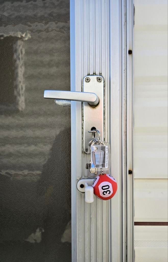 Stacaravan in snelverkoop 7.950€ 🚚  inclusief !!!