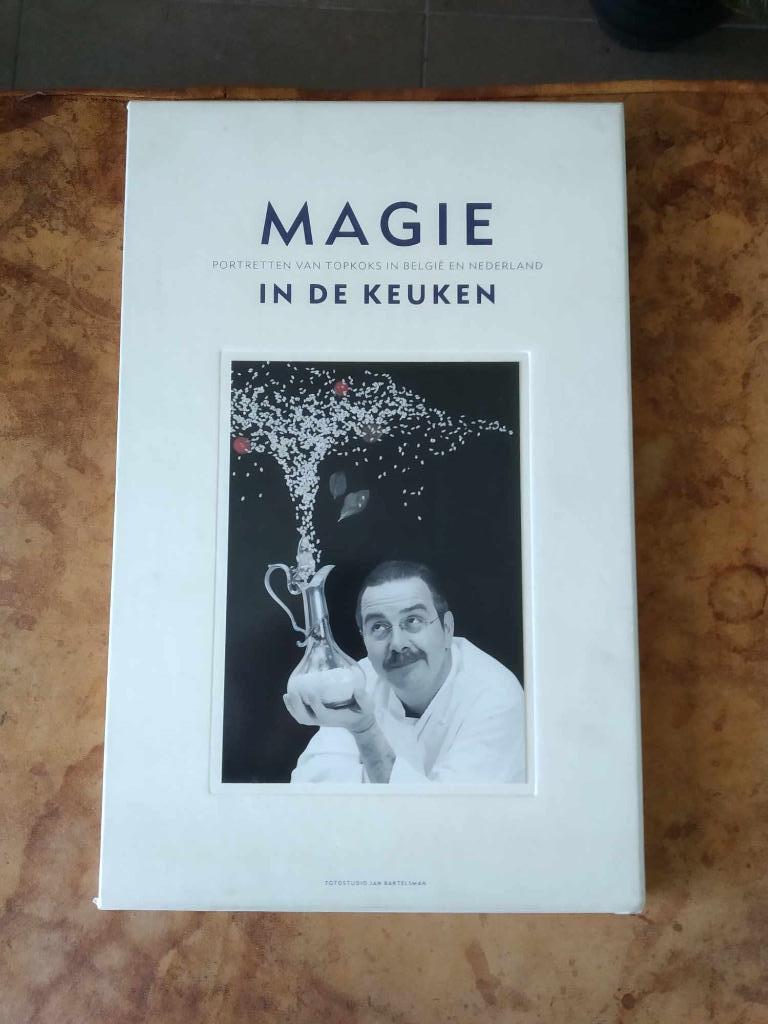 Magie in de keuken: portretten van topkoks in Belgie en NL, Livres, Livres de cuisine, Utilisé, Enlèvement ou Envoi