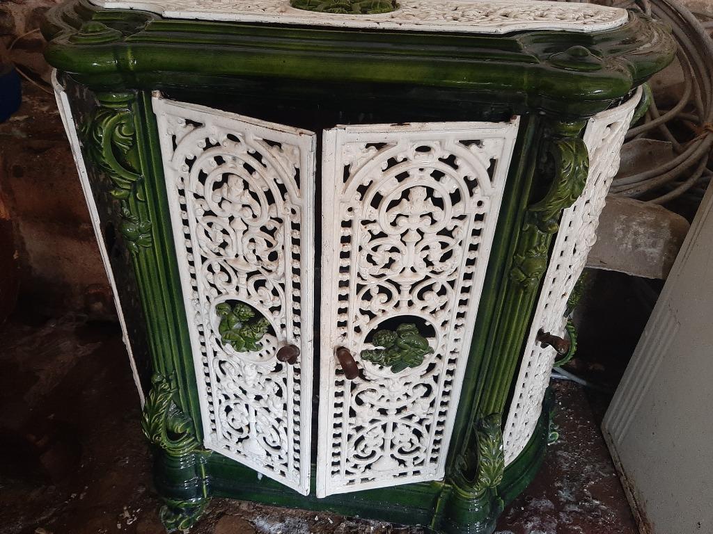 Ancien poêle au bois, Maison & Meubles, Poêles, Enlèvement, Utilisé, Bois, Poêle à bois