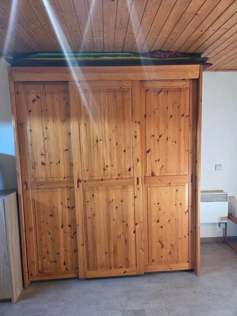 Grenen slaapkamer met kleerkast en commode, Huis en Inrichting, Ophalen