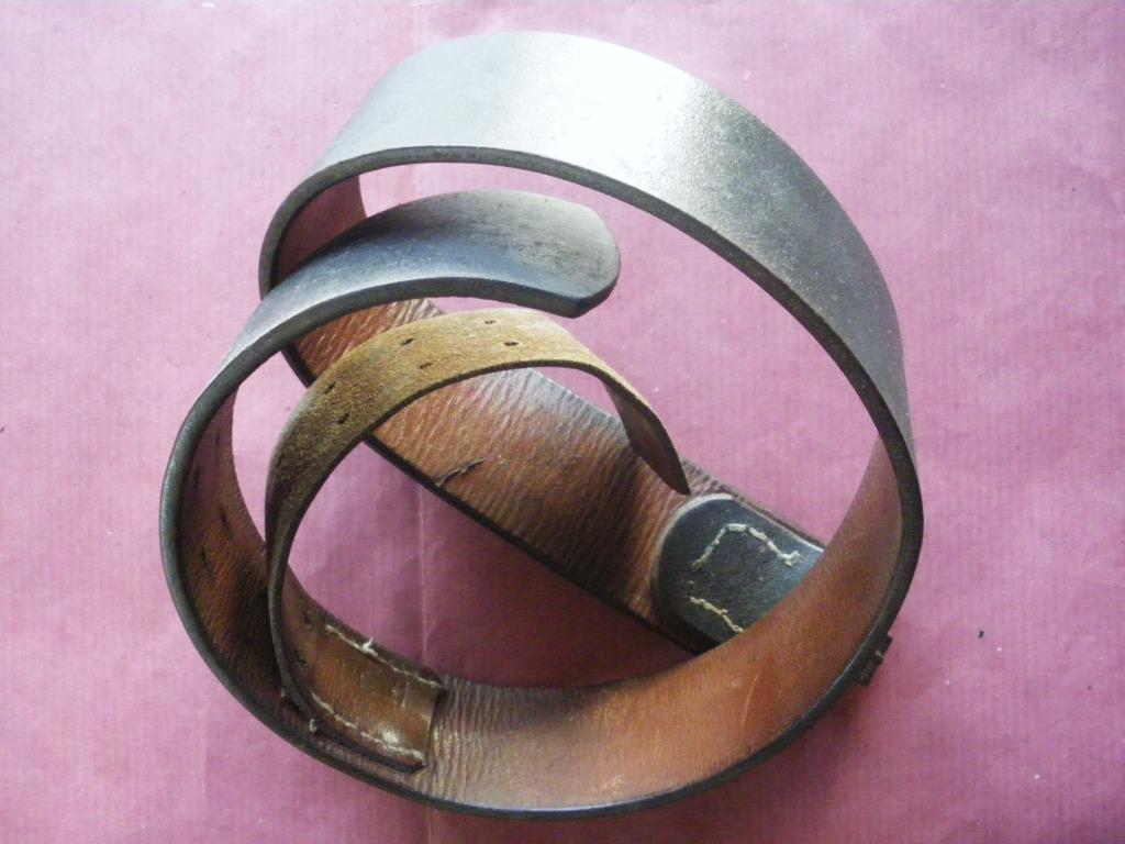 Cuir (80 cm) de ceinturon régimenté allemand WW2, Collections, Objets militaires | Seconde Guerre mondiale, Envoi, Armée de terre