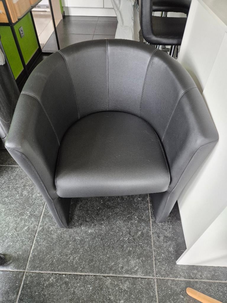 Zwart kuipzeteltje, Huis en Inrichting, Fauteuils, Ophalen, Kunststof, Minder dan 75 cm, Zo goed als nieuw