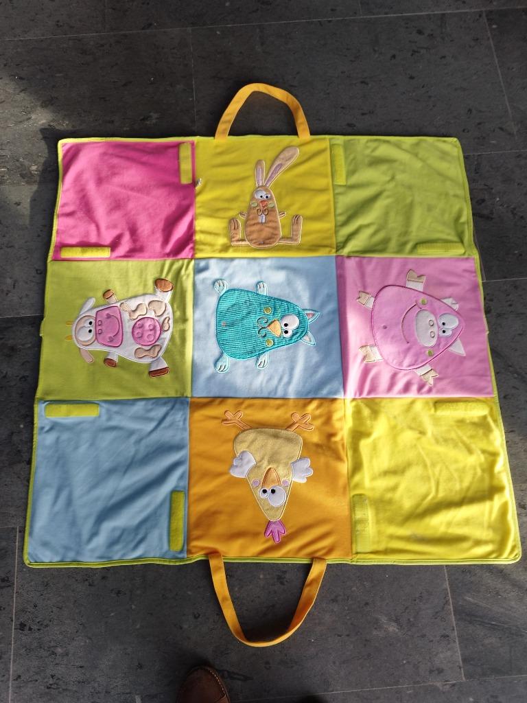 speelmat met draagriem / op verplaatsing heel handig, Ophalen, Zo goed als nieuw, Speelkleed