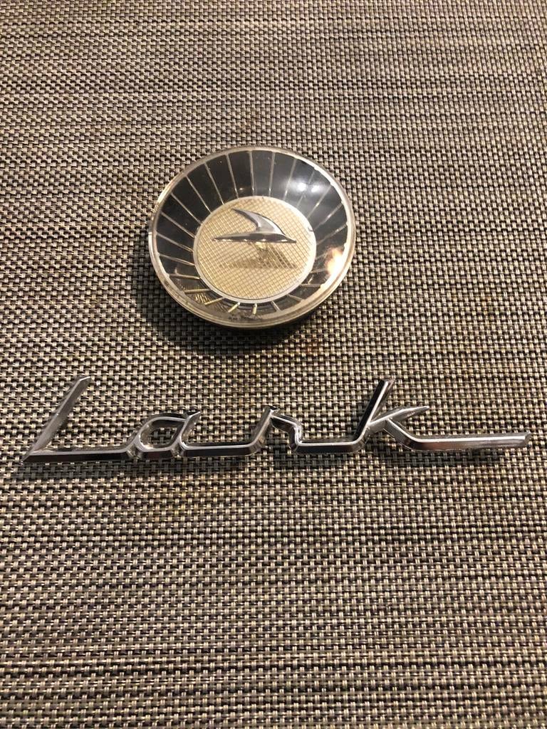 emblème insigne logo studebaker lark, Enlèvement, Utilisé, Autres marques automobiles