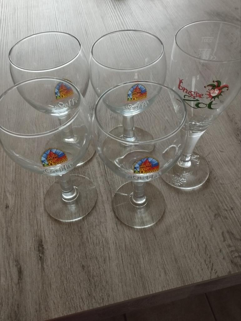 4Leffe glazen 1 Brugse zot, Verzamelen, Ophalen, Gebruikt