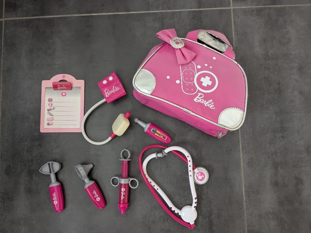 Dokterstas - barbie - met attributen, Ophalen of Verzenden, Gebruikt, Ontdekken