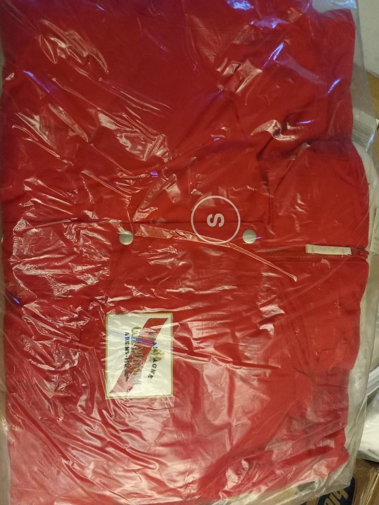 MUMM Champagne - wintervest in 2 delen - nieuwstaat maat S, Verzamelen, Merken en Reclamevoorwerpen, Ophalen of Verzenden, Nieuw
