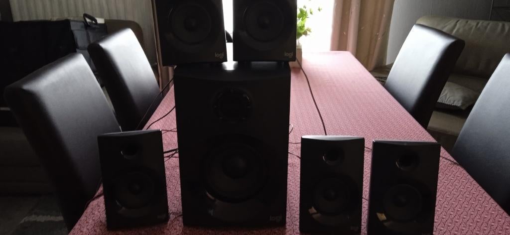 Home Cinema Logitech Z607 – 5.1 Bluetooth, Autres marques, Enlèvement ou Envoi, Comme neuf, 70 watts ou plus