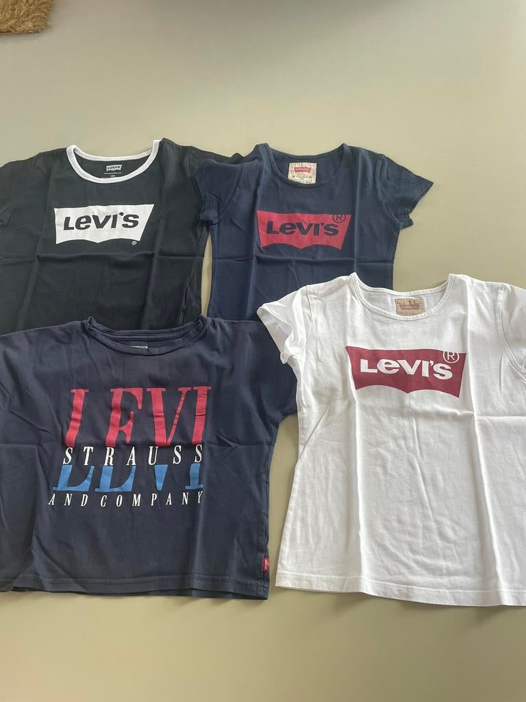 T-Shirts Levi’s maat 10 jaar, Enlèvement ou Envoi, Comme neuf