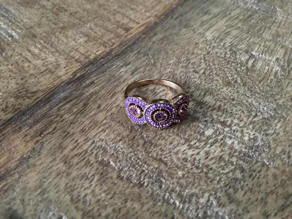 Ring Victoria rozé/lila, Handtassen en Accessoires, Ringen, 20 of groter, IJzer of Staal, Paars, Ophalen of Verzenden