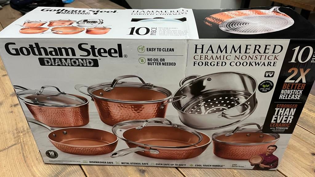 Nieuwe koperkleurige kookpotten set, Huis en Inrichting, Keuken | Potten en Pannen, Ophalen, Aluminium, Pannenset, Zo goed als nieuw