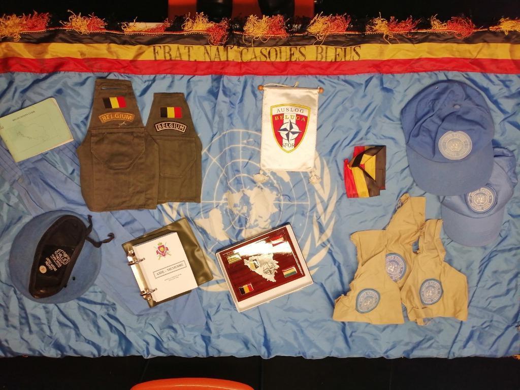 BELGIQUE - ABL - LOT ONU - 1998 - EX YOUGOSLAVIE, Enlèvement ou Envoi, Armée de terre, Emblème ou Badge