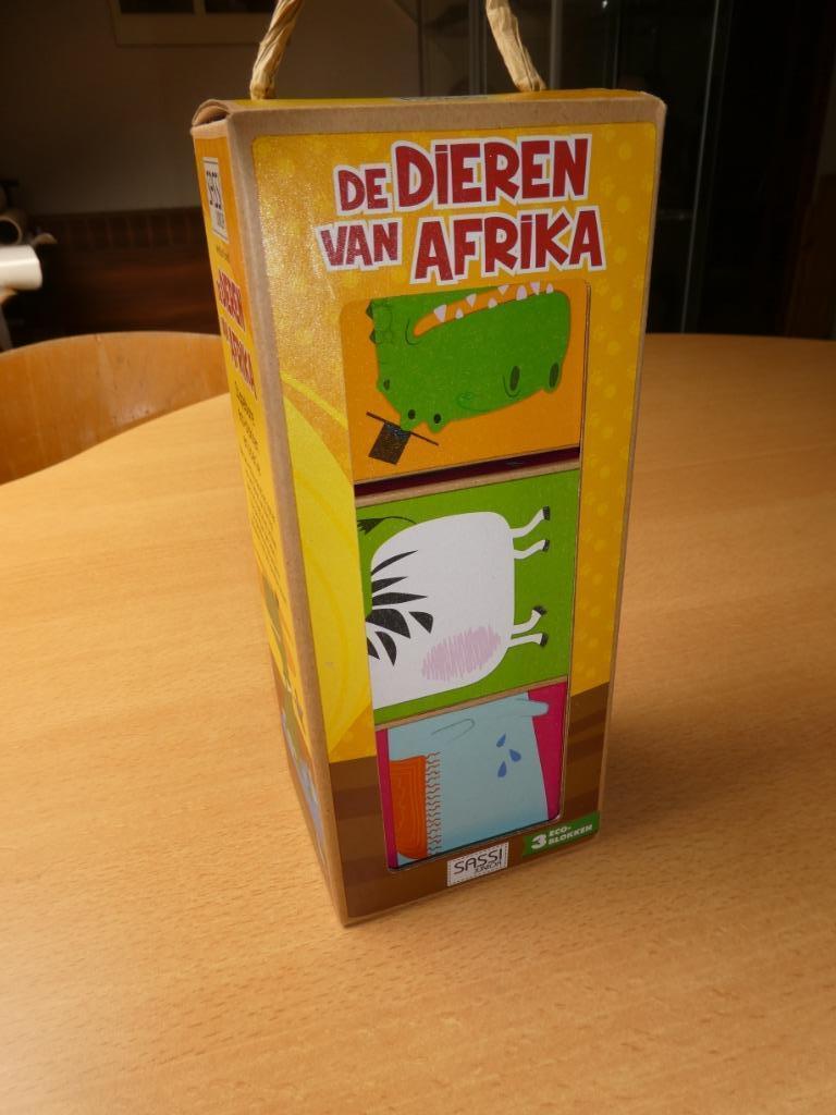 De dieren in Afrika stapelbare eco-blokken en boekje, Boeken, Kinderboeken | Kleuters, Nieuw, Fictie algemeen, Jongen of Meisje