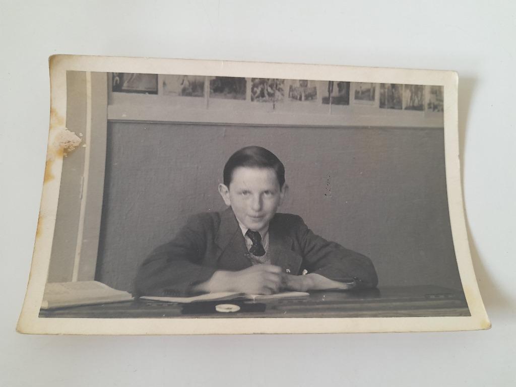 Carte postale - garçon en classe, 1930, Enlèvement ou Envoi, 1920 à 1940, Non affranchie