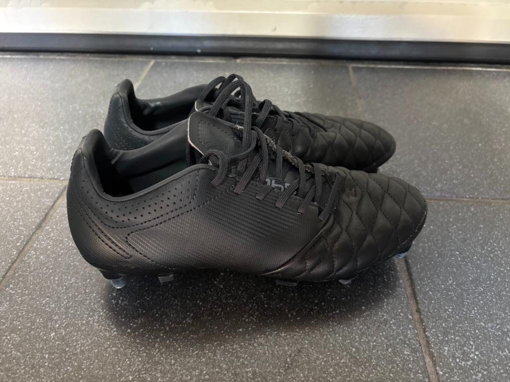 voetbalschoenen Kipsta maat 40, Sport en Fitness, Voetbal, Ophalen, Gebruikt, Schoenen