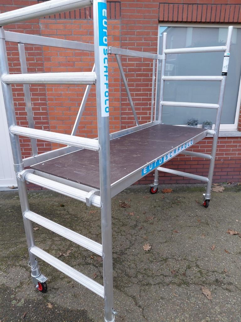 Kamersteiger TE HUUR, Ophalen