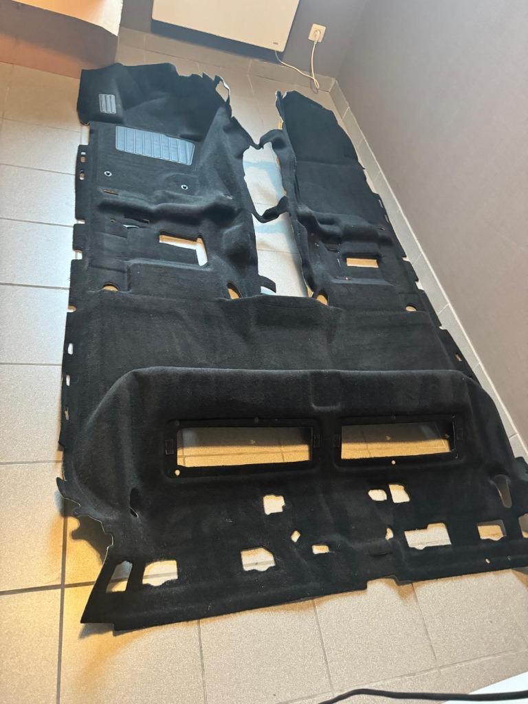Tapis de sol Nissan Navara, Enlèvement, Nissan