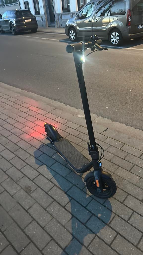 Segway ninebot f2, Ophalen, Zo goed als nieuw, Elektrische step (E-scooter)