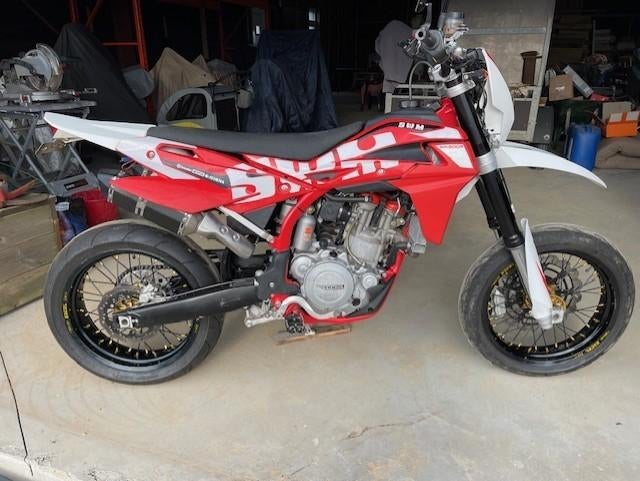 SUPERMOTARD SWM 500 R, Motoren, Ophalen, 1 cilinder, 12 t/m 35 kW