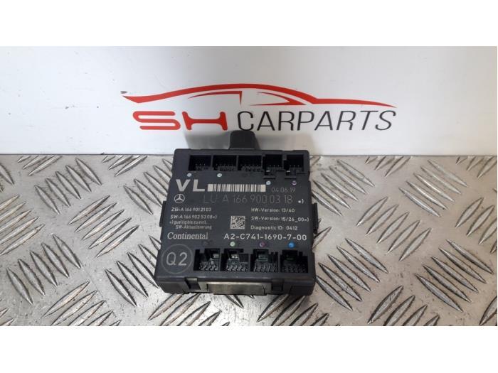 Centrale Deurvergrendelings Module van een Mercedes GLA, Auto-onderdelen, Gebruikt, -, Ophalen of Verzenden, -