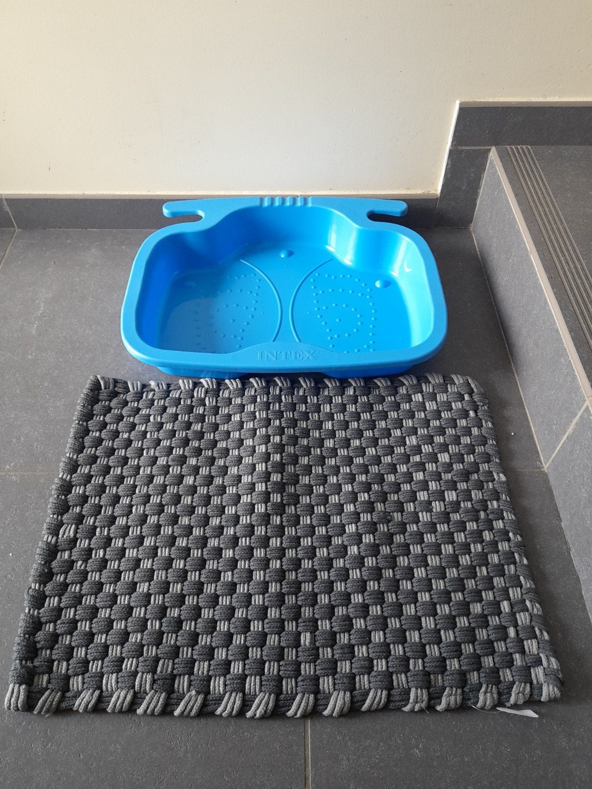 Piscine, bain de pieds et tapis de piscine, Enlèvement, Comme neuf, Agent de nettoyage