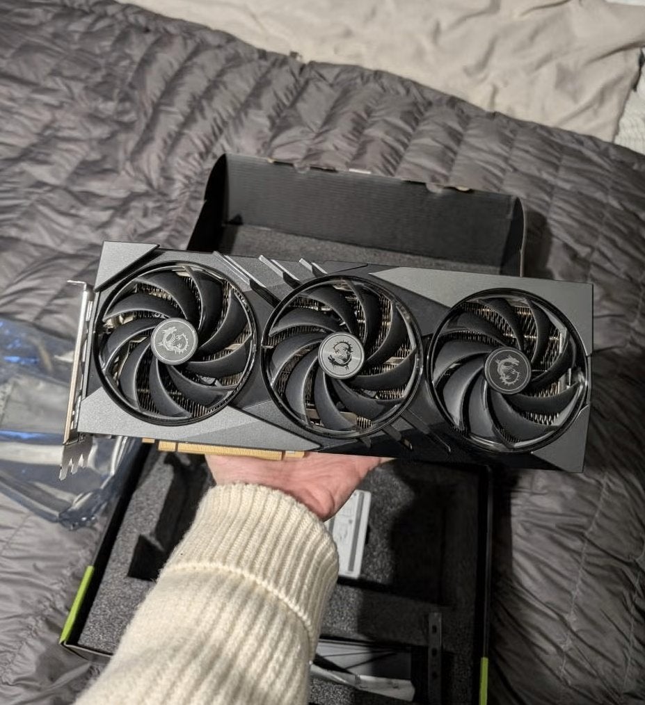 MSI GeForce RTX 4080 SUPER GAMING X SLIM 16 GB, Ophalen, GDDR6, PCI-Express 4, HDMI