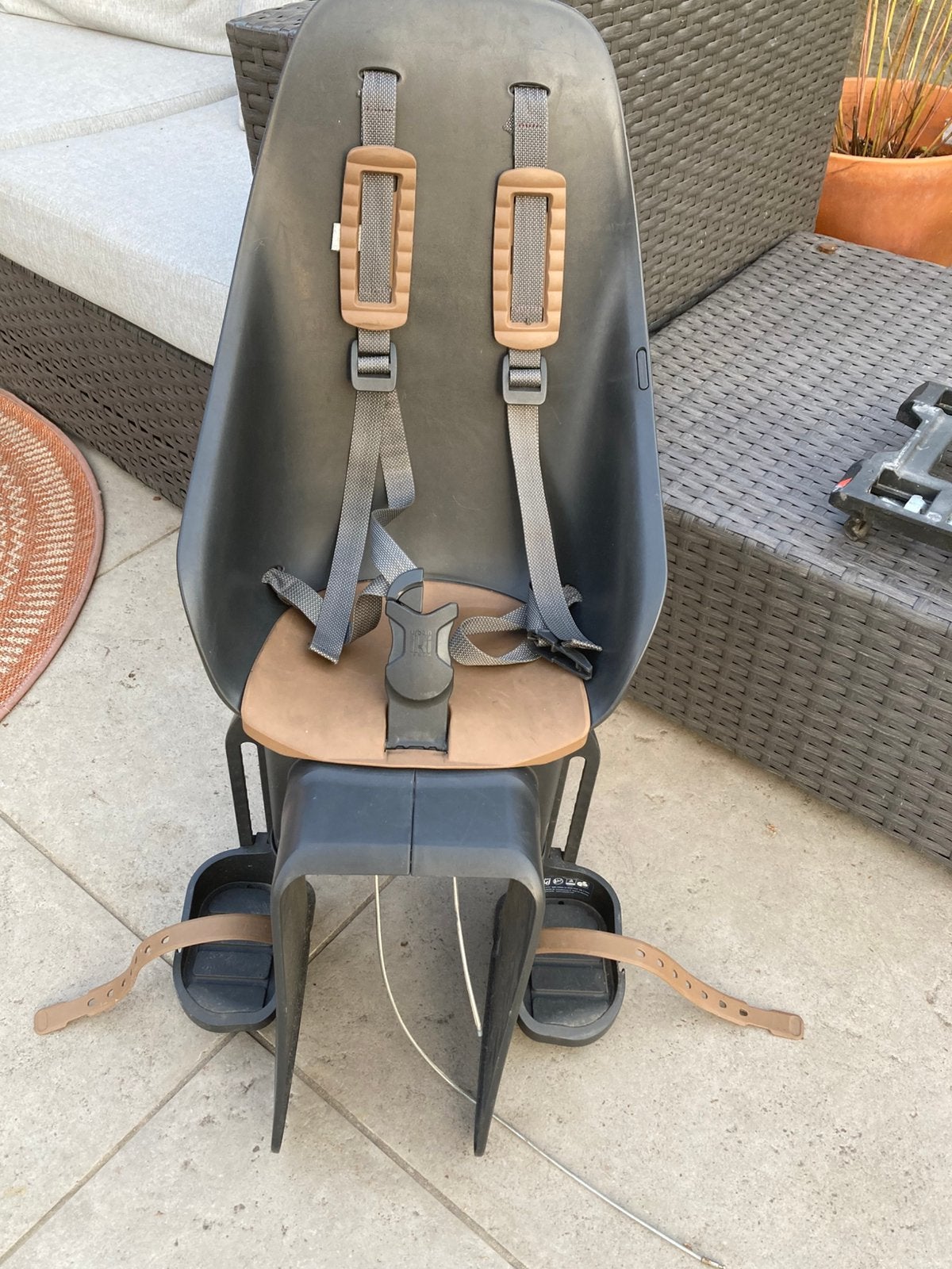 Siège de vélo Urban Wiki, Vélos & Vélomoteurs, Accessoires vélo | Sièges de vélo, Enlèvement, Utilisé, Siège arrière, Repose-pieds