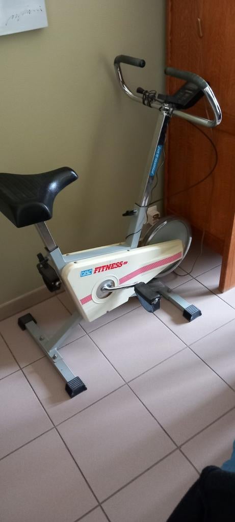 Hometrainer, Sport en Fitness, Fitnessapparatuur, Ophalen, Hometrainer