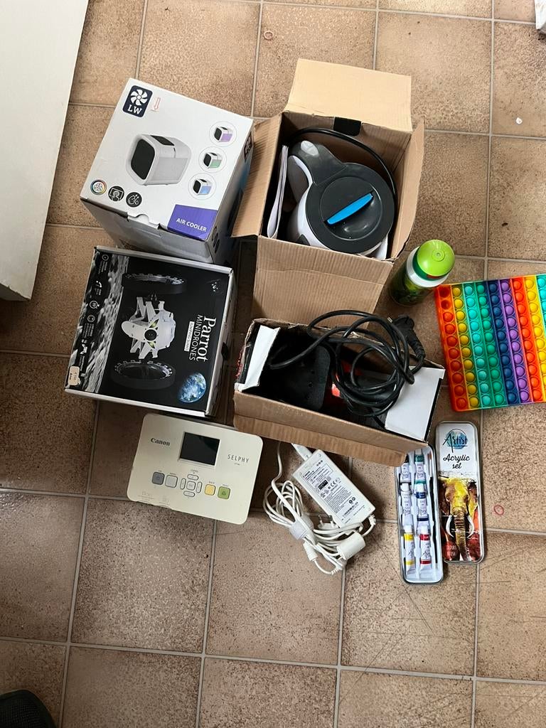 Partij spullen., Diversen, Ophalen, Zo goed als nieuw