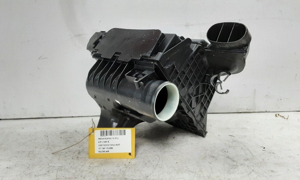 FILTRE À AIR Renault Scénic IV (RFAJ) (165006427R), Renault, Utilisé, Peter-Huppertz-Straße 5
51063  Köln, DE, Dialog.deutschland@renault.de