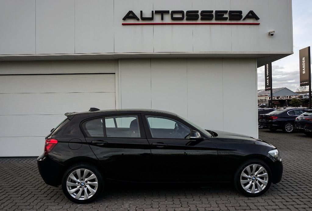 BMW 116dA 5deurs Navi/Pdc/Carpass *AUTOMAAT*, Auto's, Automaat, Euro 5, 1995 cc, Automatische klimaatregeling