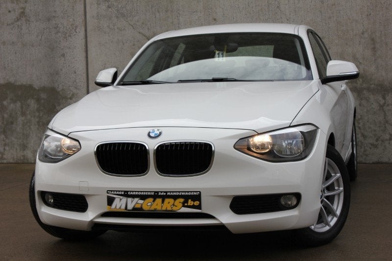 BMW 116i/5-deur, Auto's, BMW, 100 kW, 4 cilinders, Wit, 5 deurs