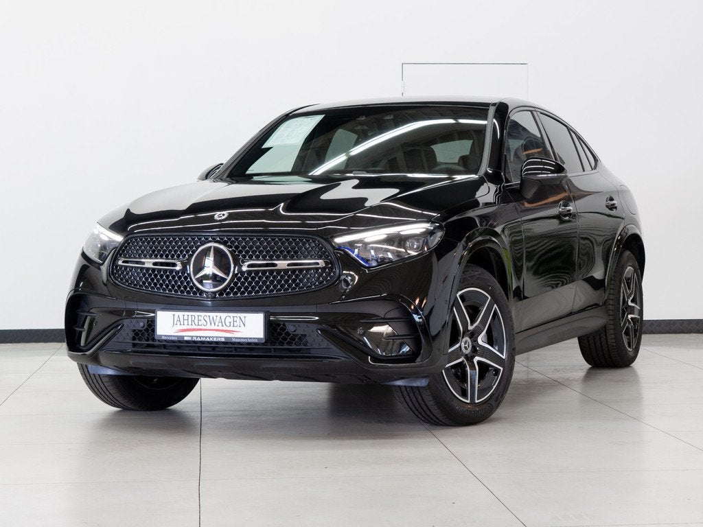 Mercedes-Benz GLC 300 de 4M Coupé AMG Premium Night Burmest, Auto's, 197 pk, 145 kW, Gebruikt, Zwart