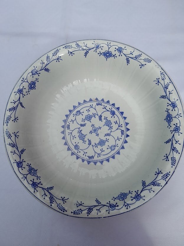 Assiette creuse « Meissen » de Boch Frères La Louvière., Antiquités & Art, Enlèvement ou Envoi