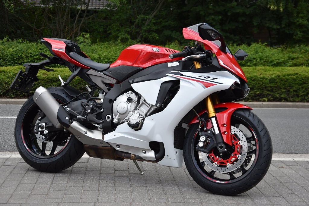 YAMAHA - YZF R1 - PRACHTSTAAT, Motoren, Motoren | Yamaha, 4 cilinders, Motorrijbewijs A, Bedrijf, Super Sport