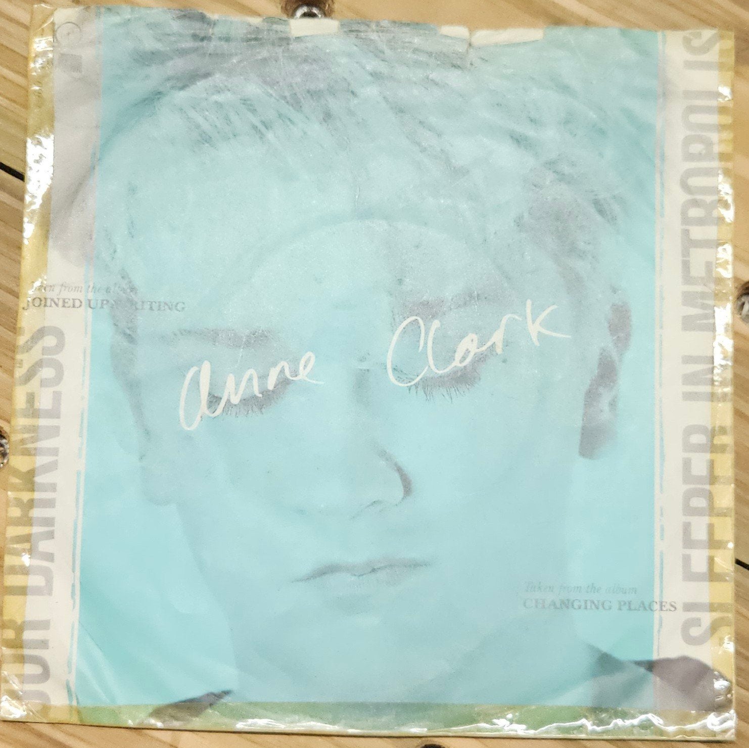 Anne Clark (1984) S'est jointe à l'écriture, CD & DVD, Enlèvement ou Envoi