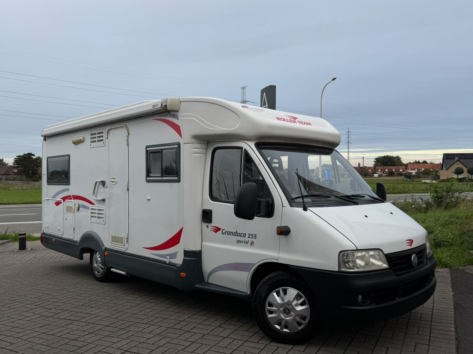 Trigano Granduca 255 Special P 6 Places CampingCar Ducato 2., Overige merken, Buscamper of Camperbus, Bedrijf, Handgeschakeld