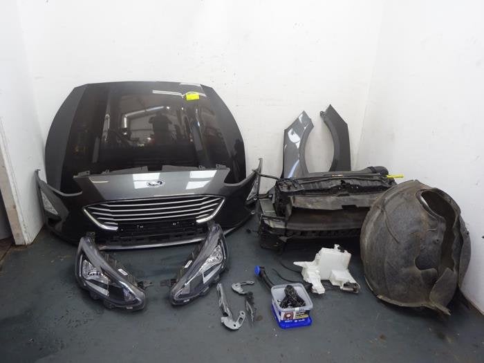 Voorkop compleet van een Ford Focus (MAGNETIC), Gebruikt, -, -, Ophalen of Verzenden