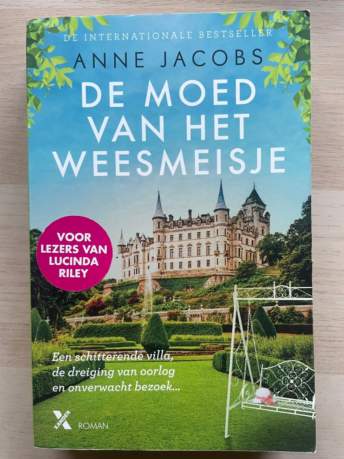 De moed van het weesmeisje - Anne Jacobs, Boeken, Chicklit, Ophalen of Verzenden, Zo goed als nieuw